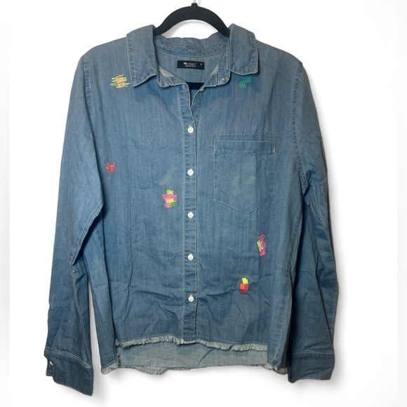 Michael Lauren Tops - RARE Michael Lauren Women M Blue Raw Hem Button Up Retro Embroidery‎ Denim Shirt